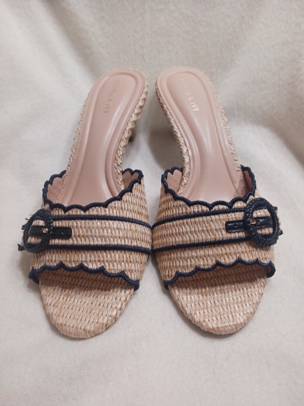 NWT crown & ivy Belk Navy Astrid by Belk Sandal